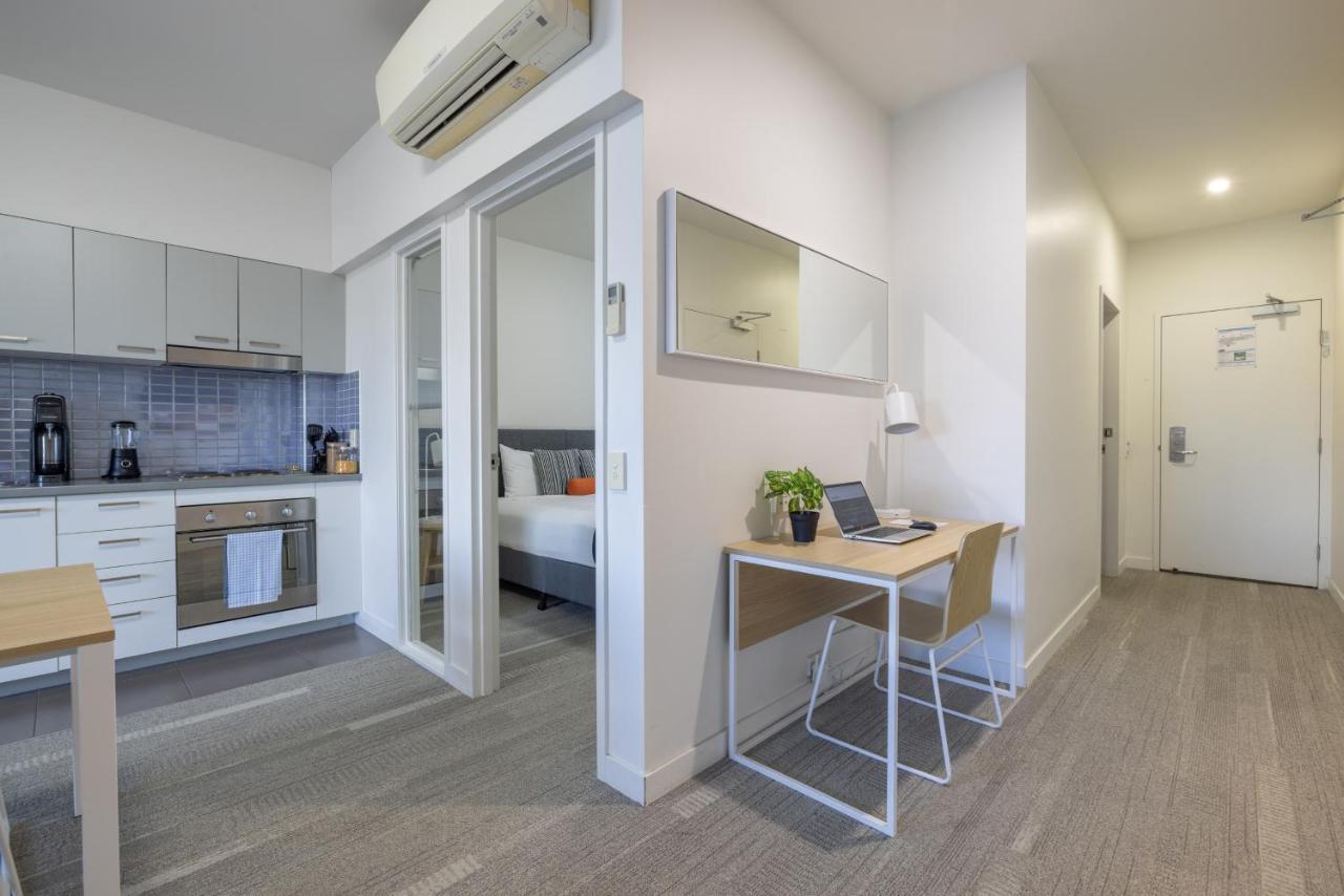 Aligned Corporate Residences Макай Екстериор снимка