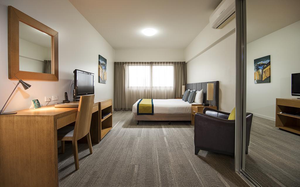 Aligned Corporate Residences Макай Екстериор снимка