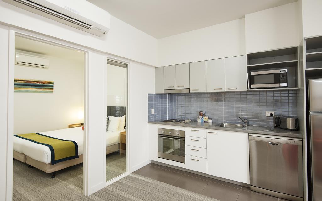 Aligned Corporate Residences Макай Екстериор снимка
